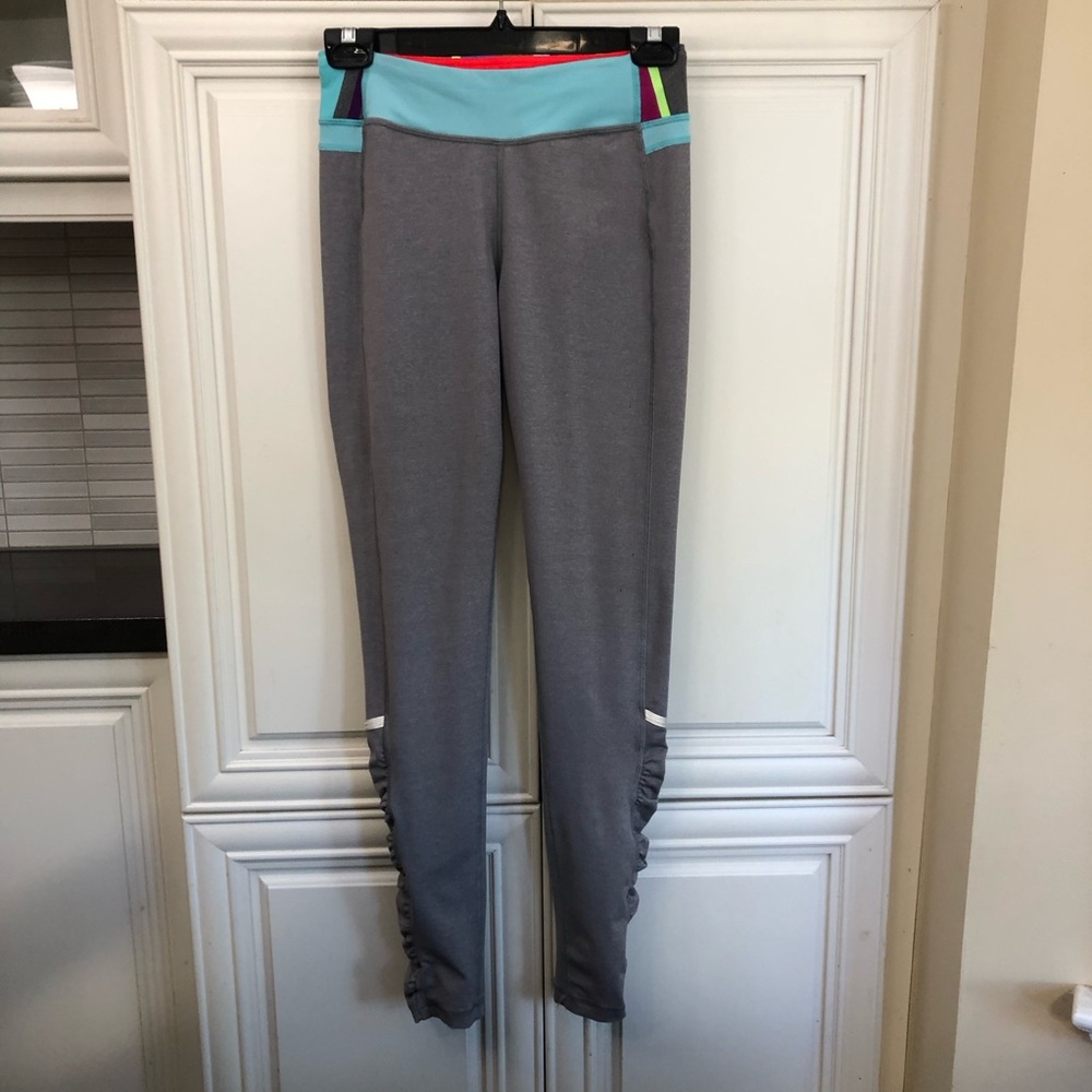 Ivivva by Lululemon girls leggings
